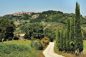Tuscan Sun With Shared Pool
