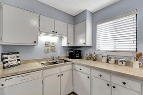 Toes In The Water / 4406 Hhr 2 Bedroom Condo by RedAwning