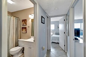 Toes In The Water / 4406 Hhr 2 Bedroom Condo by RedAwning