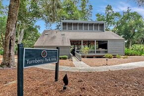 Pd Turnberry Village 2 Bedroom Condo by RedAwning