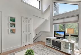 Pd Turnberry Village 2 Bedroom Condo by RedAwning