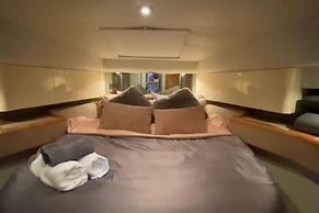 Romantic 3beds Yacht Escape on Thames