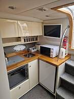 Romantic 3beds Yacht Escape on Thames