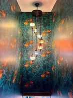 Inviting 4-bed House Near Heathrow w/ Fireplace