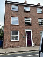 Central Beverley 4-bedroom Townhouse