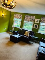 Central Beverley 4-bedroom Townhouse