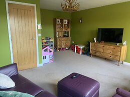 Central Beverley 4-bedroom Townhouse