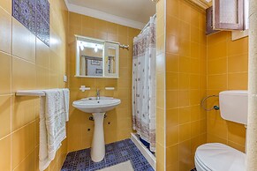 Salento Seaside Apartment With sea View and Garden