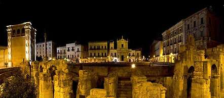 Salento Seaside Apartment With sea View and Garden