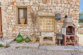 Salento Seaside Apartment With sea View and Garden