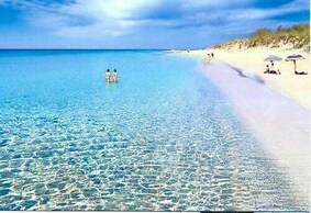 Salento Seaside Apartment With sea View and Garden