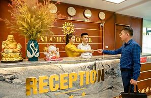 Aloha Hotel Tay Ho -by Bay Luxury