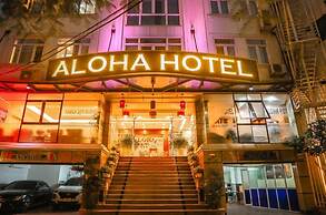 Aloha Hotel Tay Ho -by Bay Luxury