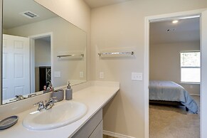 Brand New Spring Home < 1 Mi to Old Town!