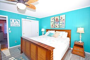 Twin Tree Road 511 3 Bedroom Home by RedAwning