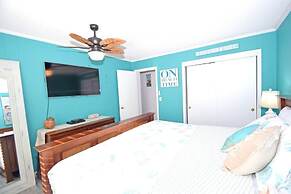 Twin Tree Road 511 3 Bedroom Home by RedAwning