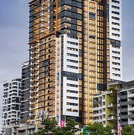 Charming Urban Retreat