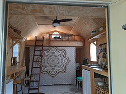 Tiny House Boho Cabin - North Florida Lake Retreat