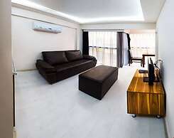 Smyrna Homes & Suits