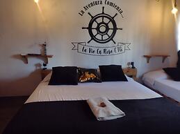 Hostal y Restaurante La Vie En Rose