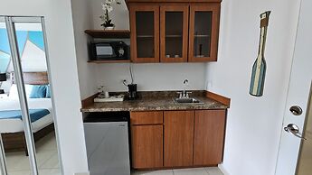 Aqua Marina Beach Club