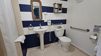 Aqua Marina Beach Club