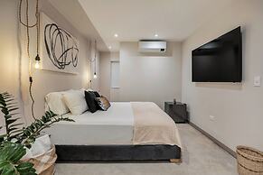 Mohk Boutique By HOUSY HOST