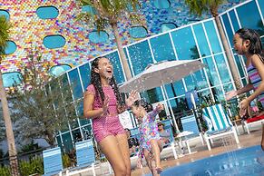 Universal's Stella Nova Resort