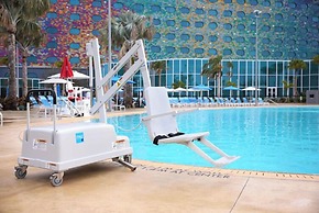 Universal's Stella Nova Resort