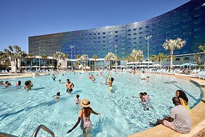 Universal's Terra Luna Resort