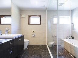 Casa La Mount by Elite Havens