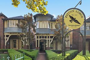 Falcon Lodge