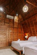 Camaradvipa Retreat Munduk