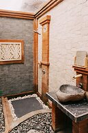 Camaradvipa Retreat Munduk