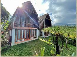 Camaradvipa Retreat Munduk