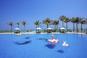 Ocean Waves Resort Cam Ranh