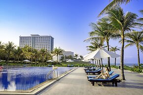 Ocean Waves Resort Cam Ranh