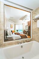 Ocean Waves Resort Cam Ranh