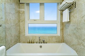 Ocean Waves Resort Cam Ranh