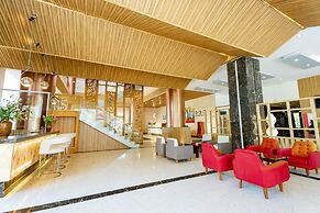 Ocean Waves Resort Cam Ranh