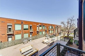 Prime East Downtown Studio w gym Washer Dryer