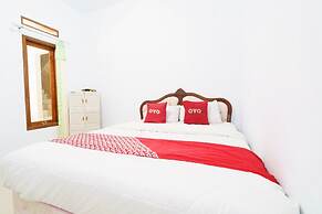 OYO Life 2884 Wisma Jatnika Syariah