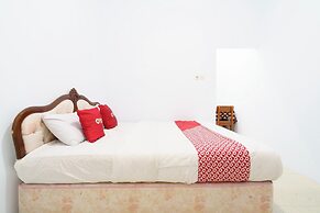 OYO Life 2884 Wisma Jatnika Syariah