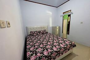 OYO Life 2884 Wisma Jatnika Syariah