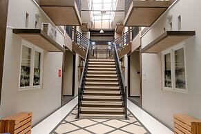 OYO Life 2399 Gerbera House - Kos Putri