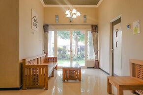 OYO Life 2399 Gerbera House - Kos Putri