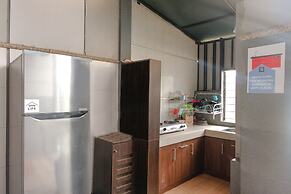 OYO Life 2399 Gerbera House - Kos Putri