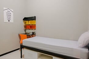 OYO Life 2399 Gerbera House - Kos Putri