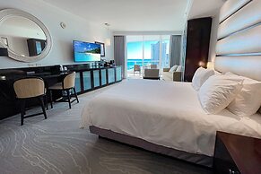 FontaineBleau with Ocean plus Bay and City View