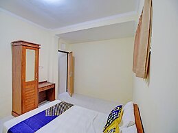 OYO Life  92953 Nirmala Kost